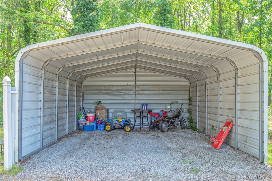 13419 Old Stage Road Chester, VA 23836 - Photo 15 of 16 Gallery Image 15