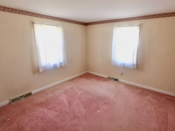 39 Benson Road Stoughton, MA 02072 - Photo 12 of 28 Gallery Image 12