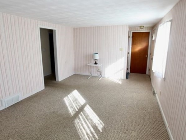 39 Benson Road Stoughton, MA 02072 - Photo 8 of 28 Gallery Image 8
