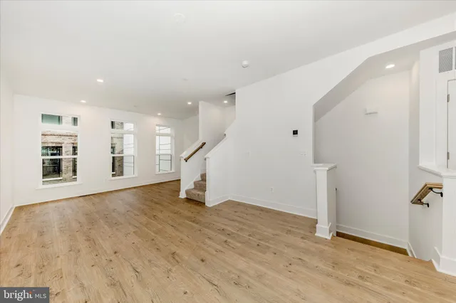 $5,500 | 5410 Goshawk Alley, Bethesda, MD 20816