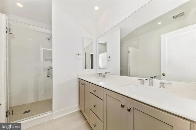 $5,500 | 5410 Goshawk Alley, Bethesda, MD 20816