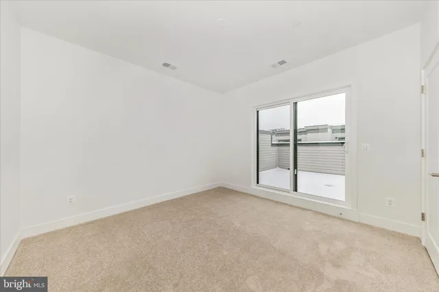 $5,500 | 5410 Goshawk Alley, Bethesda, MD 20816