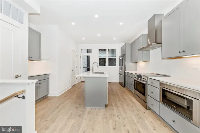 $5,500 | 5410 Goshawk Alley, Bethesda, MD 20816