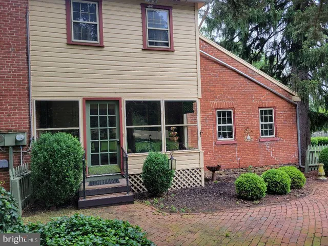 $529,000 | 206 East King Street, East Berlin, PA 17316