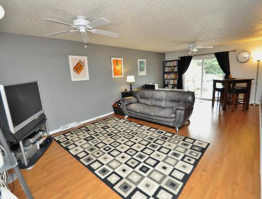 709 South Raven Road Shorewood, IL 60404 - Photo 2 of 13
