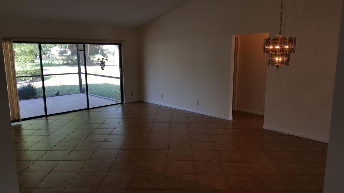 21331 Chinaberry Drive Boca Raton, FL 33428 - Photo 9 of 30 living