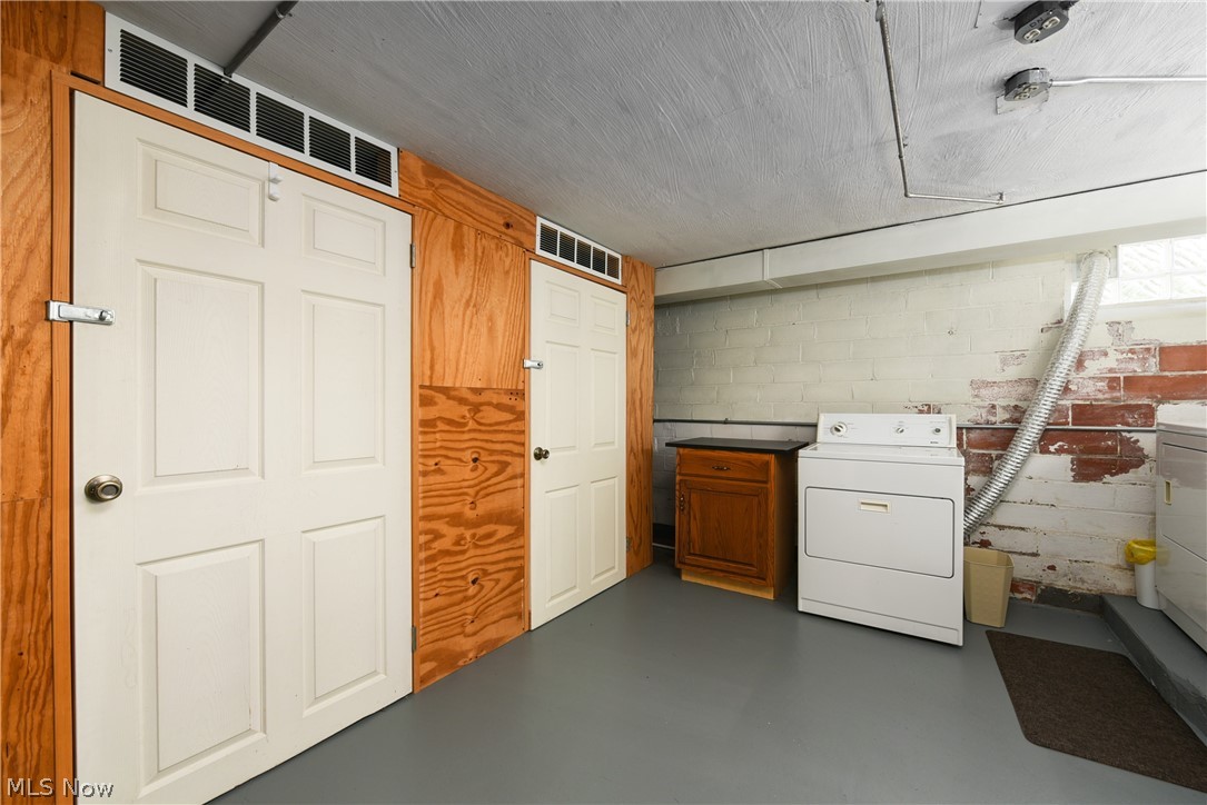 16200 Munn Road Cleveland, OH 44111 - Photo 32 of 33 Gallery Image 32