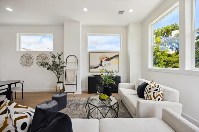 $2,600 | 835 D Rachel Street, Houston, TX 77091