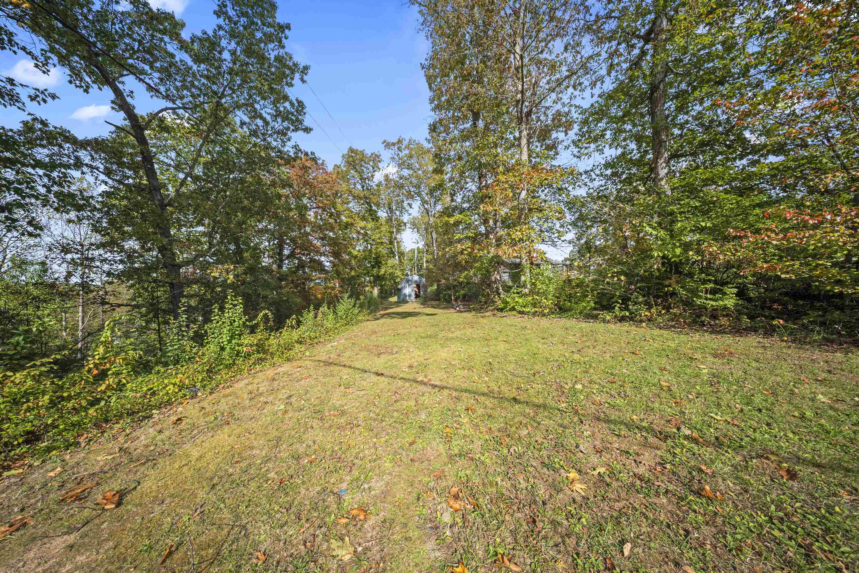 1719 Booth Quillen Road Ashland, KY 41102 - Photo 2 of 33