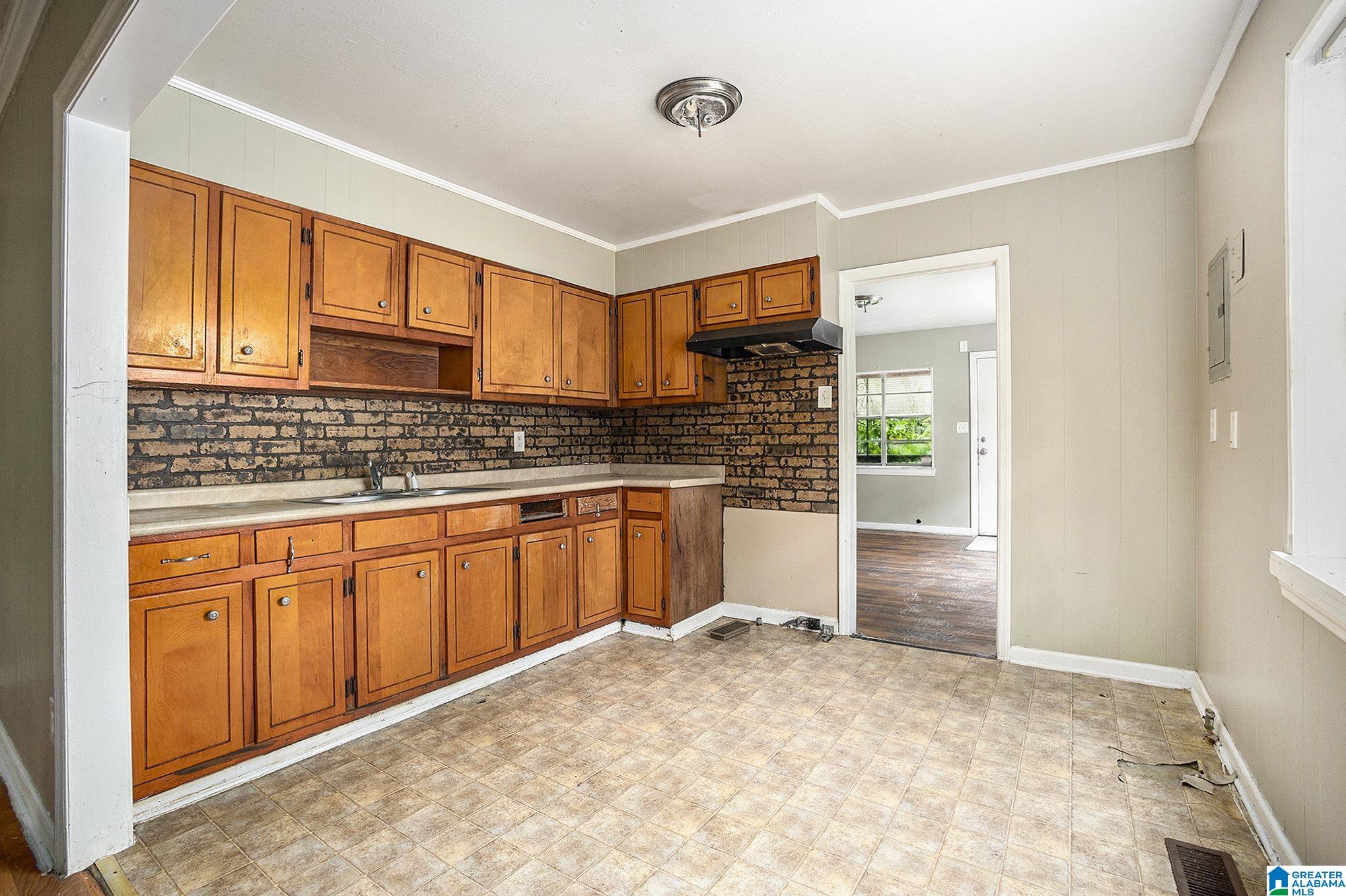 1237 Frisco Street Birmingham, AL 35224 - Photo 9 of 21