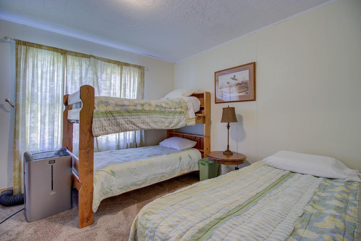 51 South Stage Road Medford, OR 97501 - Photo 11 of 30 Additional Photo