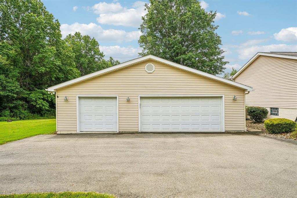 544 Firehall Road Portersville, PA 16051 - Photo 4 of 42