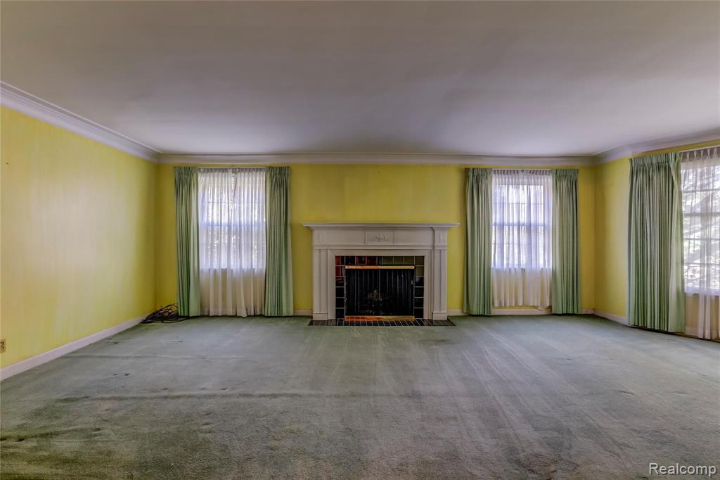 1041 Yorkshire Road Grosse Pointe Park, MI 48230 - Photo 5 of 35