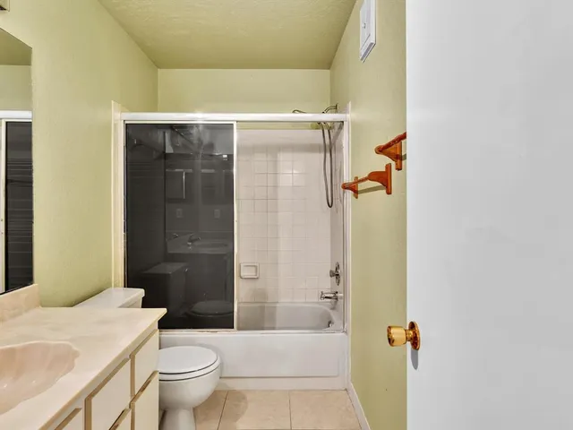 $325,000 | 8957 Northwest 23rd Street, Unit 8957, Coral Springs, FL 33065