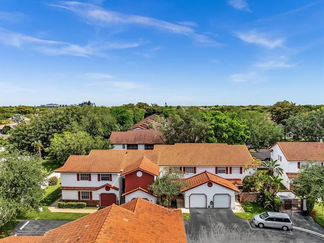 $325,000 | 8957 Northwest 23rd Street, Unit 8957, Coral Springs, FL 33065