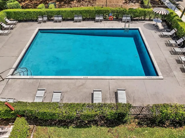 $325,000 | 8957 Northwest 23rd Street, Unit 8957, Coral Springs, FL 33065