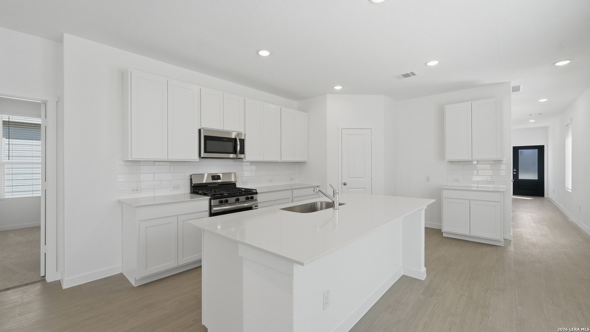 9130 Colonel Trail Seguin, TX 78155 - Photo 8 of 35