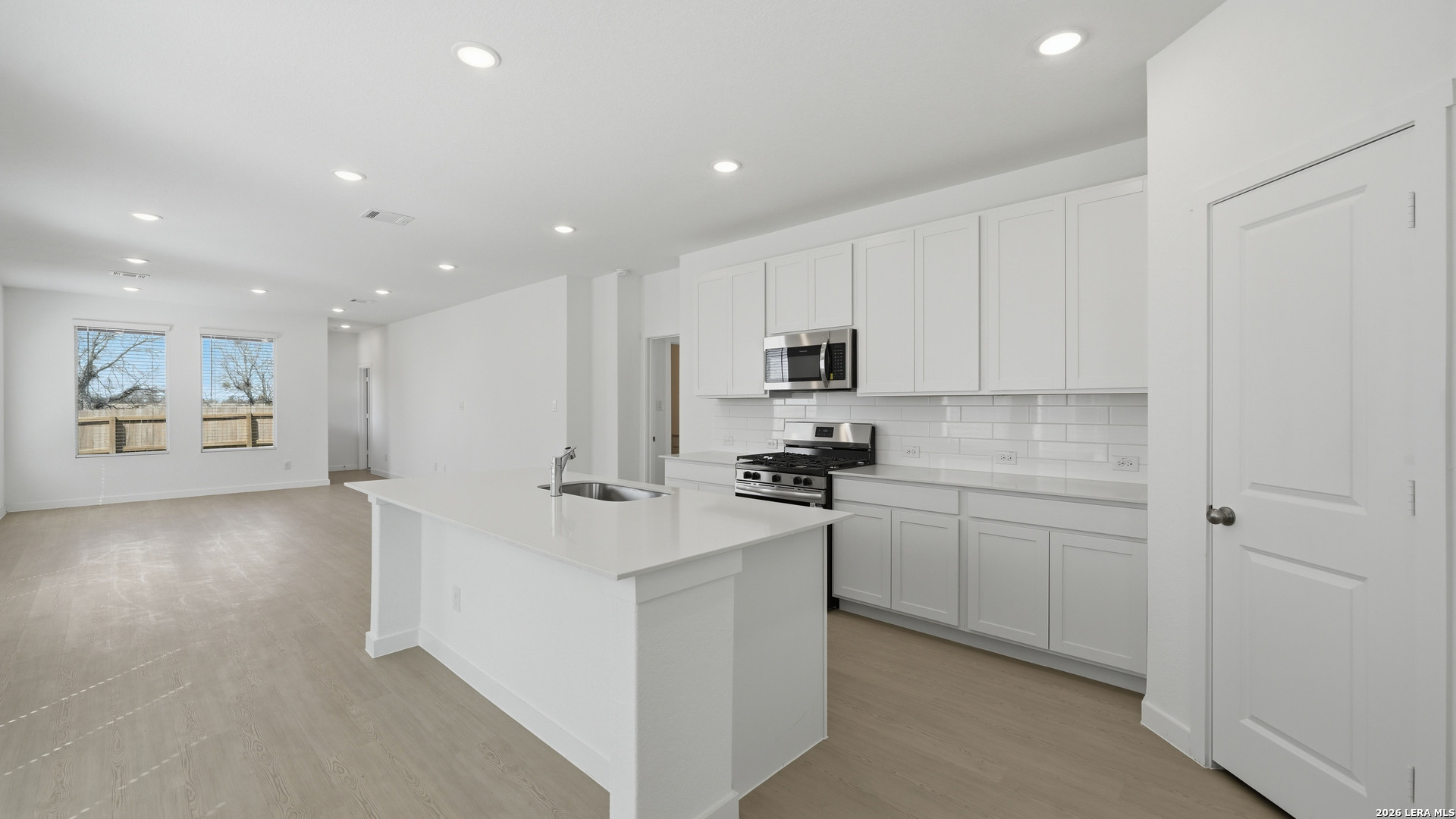 9130 Colonel Trail Seguin, TX 78155 - Photo 9 of 35