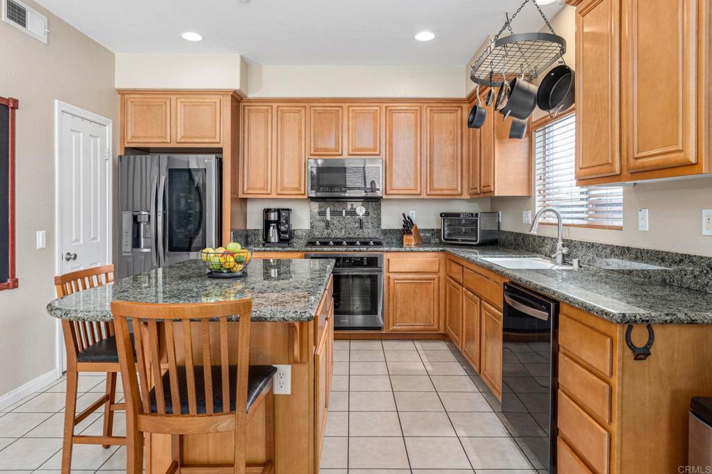 2292 Marquand Court Alpine, CA 91901 - Photo 11 of 38