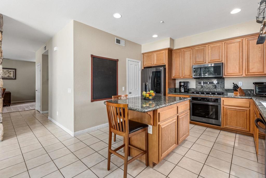 2292 Marquand Court Alpine, CA 91901 - Photo 12 of 38