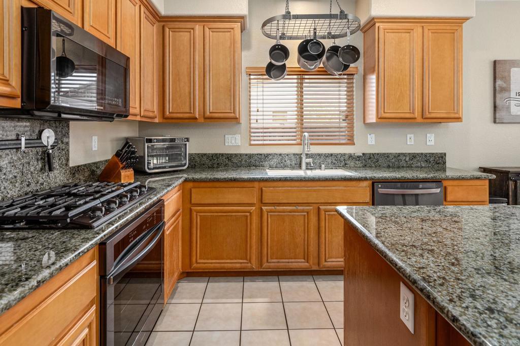 2292 Marquand Court Alpine, CA 91901 - Photo 13 of 38