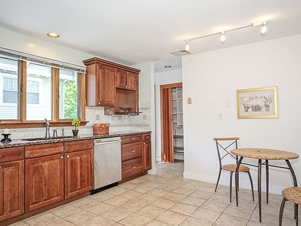 67 Withington Road, Unit 67 Newton, MA 02460 - Photo 6 of 22