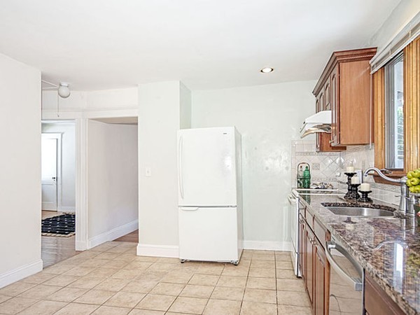 67 Withington Road, Unit 67 Newton, MA 02460 - Photo 7 of 22
