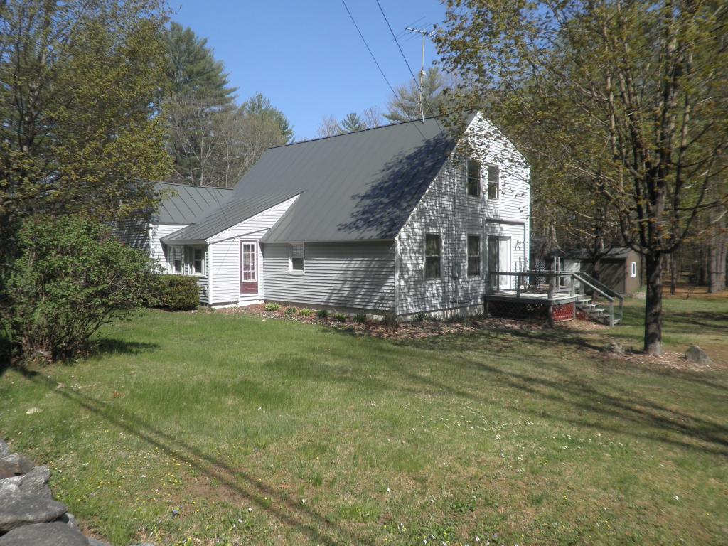 392 East Penacook Road Hopkinton, NH 03229 - Photo 2 of 23