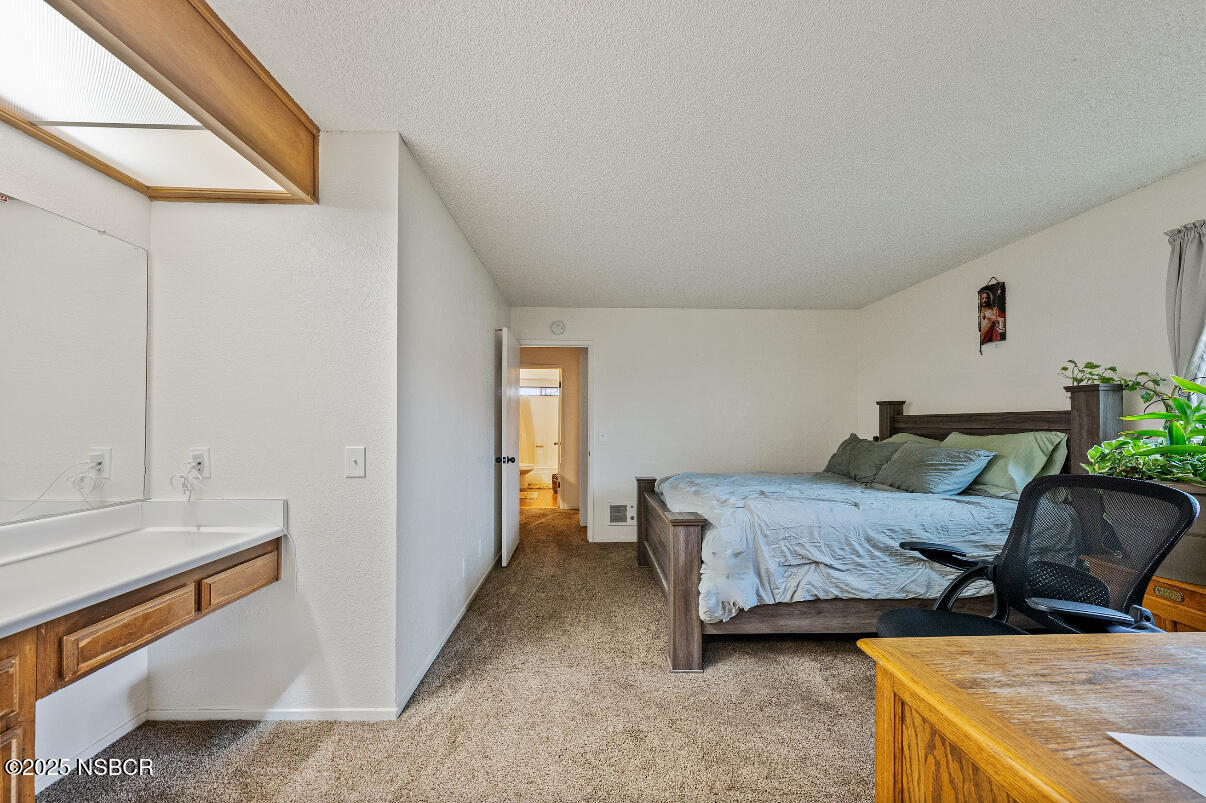 1210 East Walnut Avenue, Unit D Lompoc, CA 93436 - Photo 11 of 15 IMG_3316