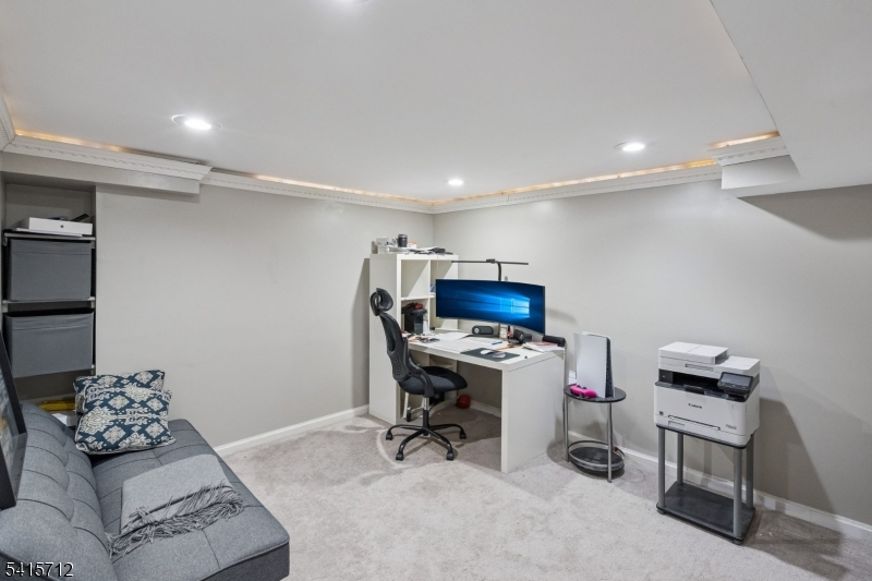 59 Sycamore Court Bernards, NJ 07920 - Photo 16 of 19