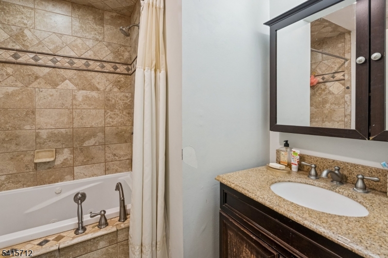 59 Sycamore Court Bernards, NJ 07920 - Photo 17 of 19