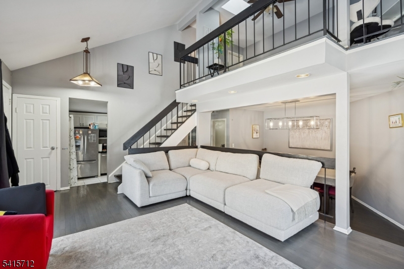 59 Sycamore Court Bernards, NJ 07920 - Photo 4 of 19