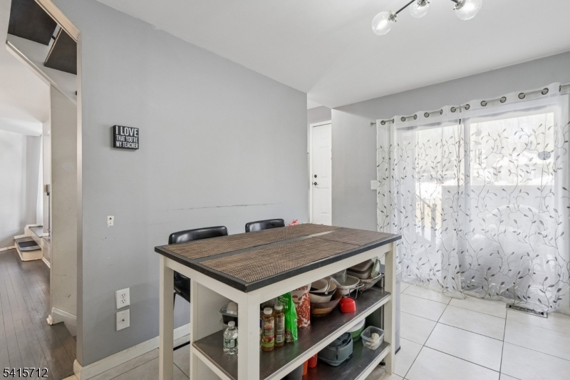 59 Sycamore Court Bernards, NJ 07920 - Photo 7 of 19