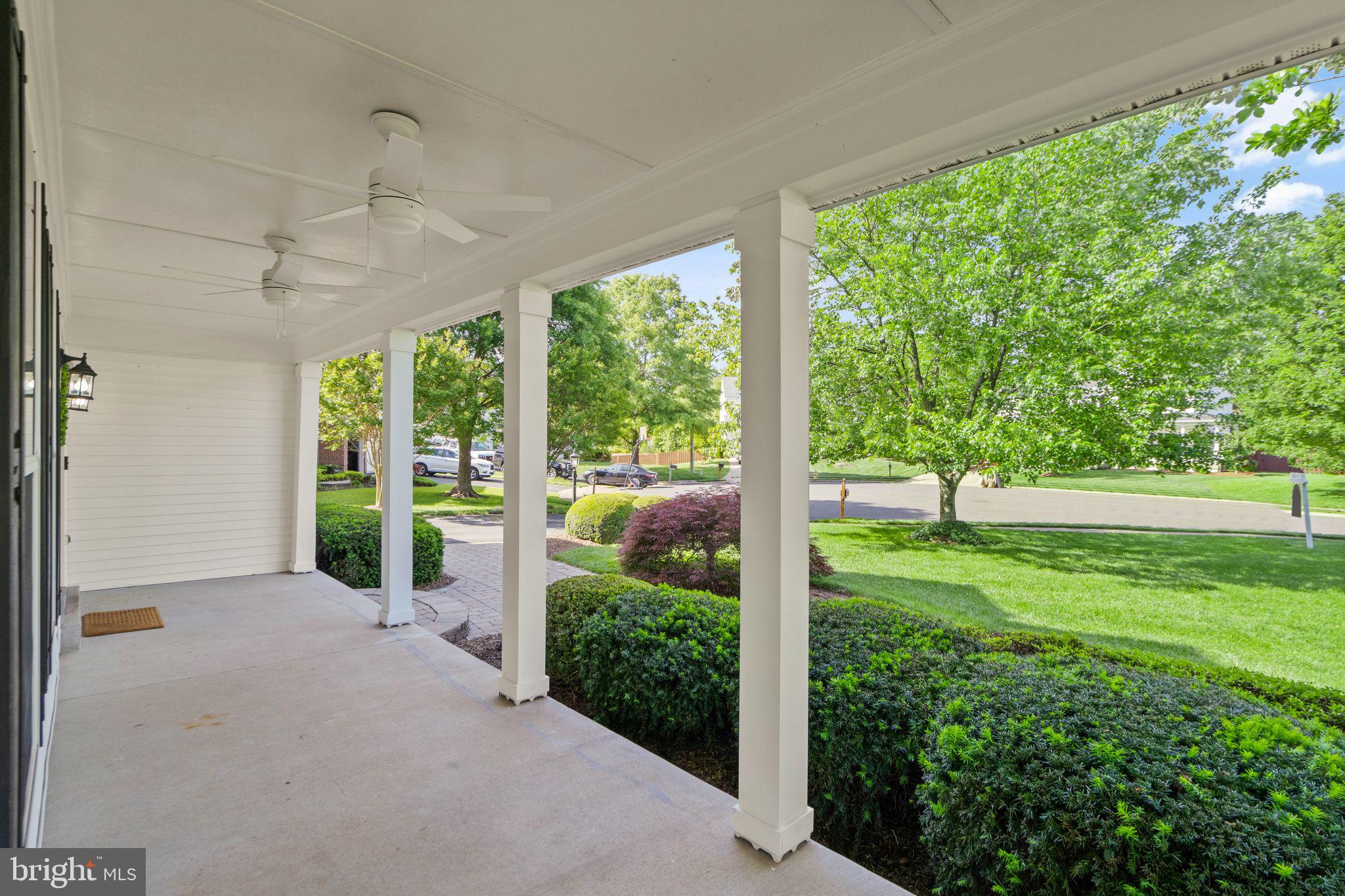 8552 Rothbury Drive Bristow, VA 20136 - Photo 4 of 58