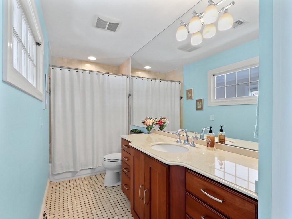 19 Maple Street Sherborn, MA 01770 - Photo 23 of 34