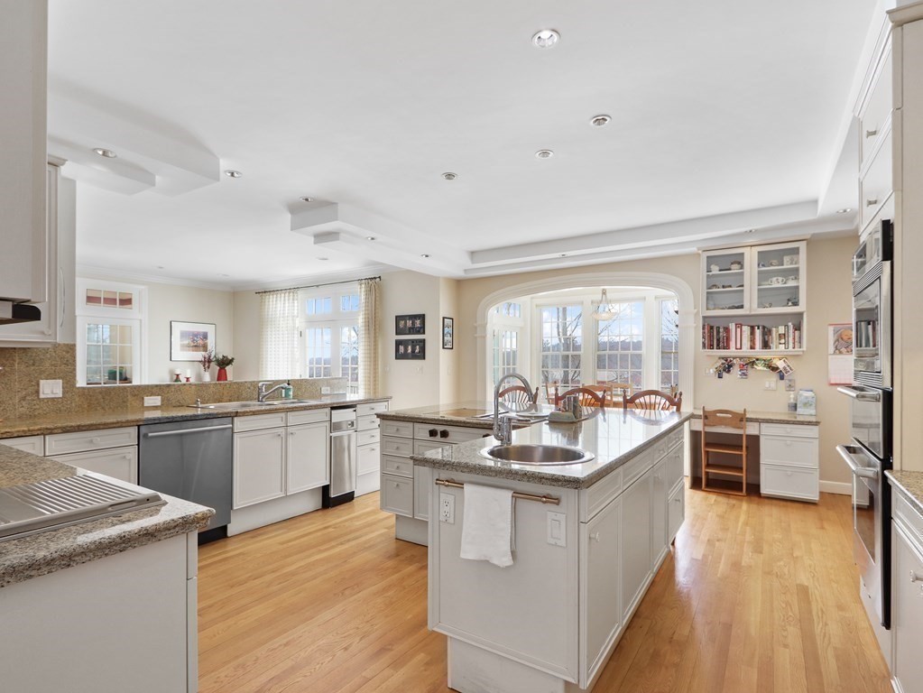 19 Maple Street Sherborn, MA 01770 - Photo 8 of 34