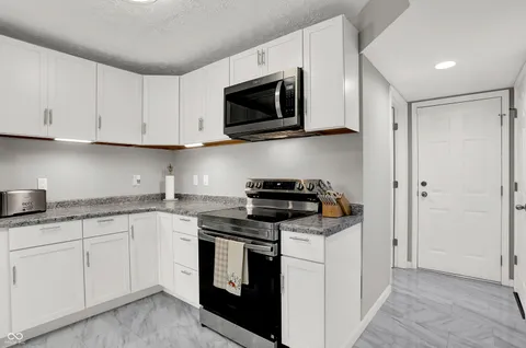 $259,999 | 6495 Titania Drive, Indianapolis, IN 46236