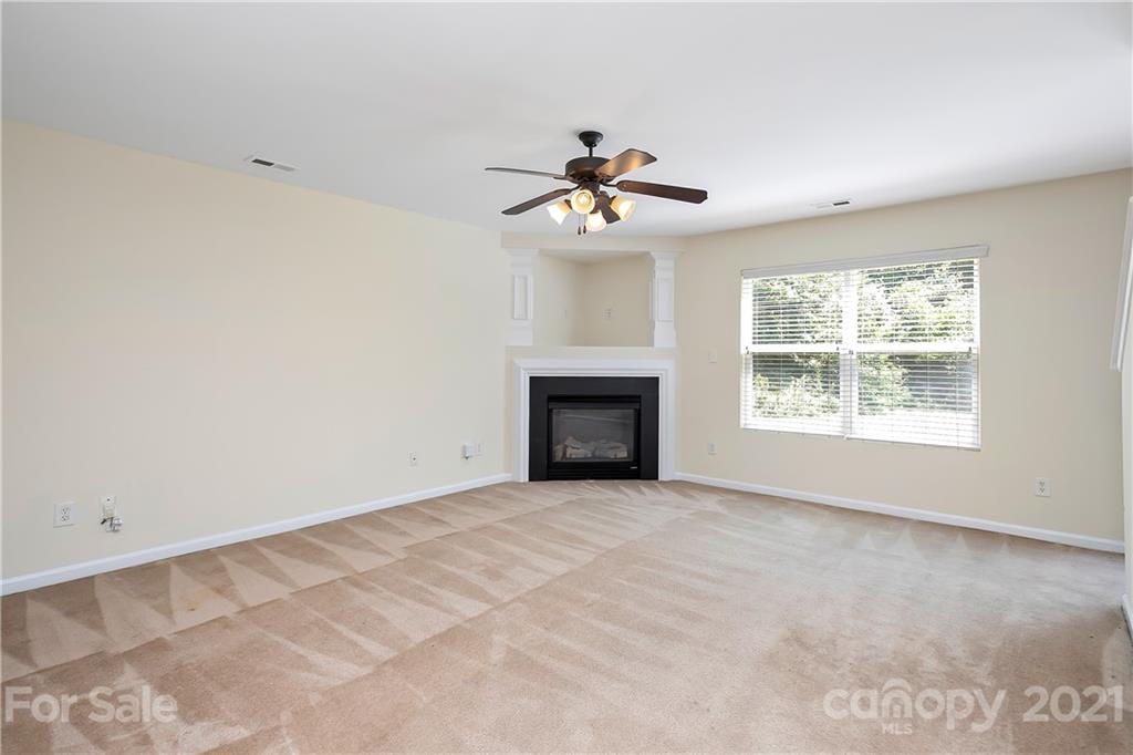 6824 Sunman Road Charlotte, NC 28216 - Photo 2 of 16 Gallery Image 2