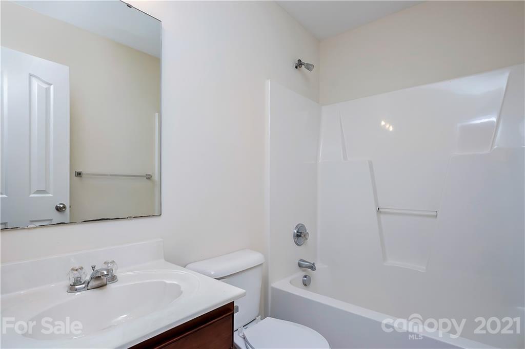6824 Sunman Road Charlotte, NC 28216 - Photo 11 of 16 Gallery Image 11