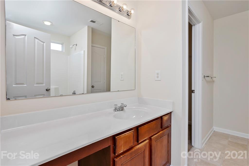 6824 Sunman Road Charlotte, NC 28216 - Photo 13 of 16 Gallery Image 13