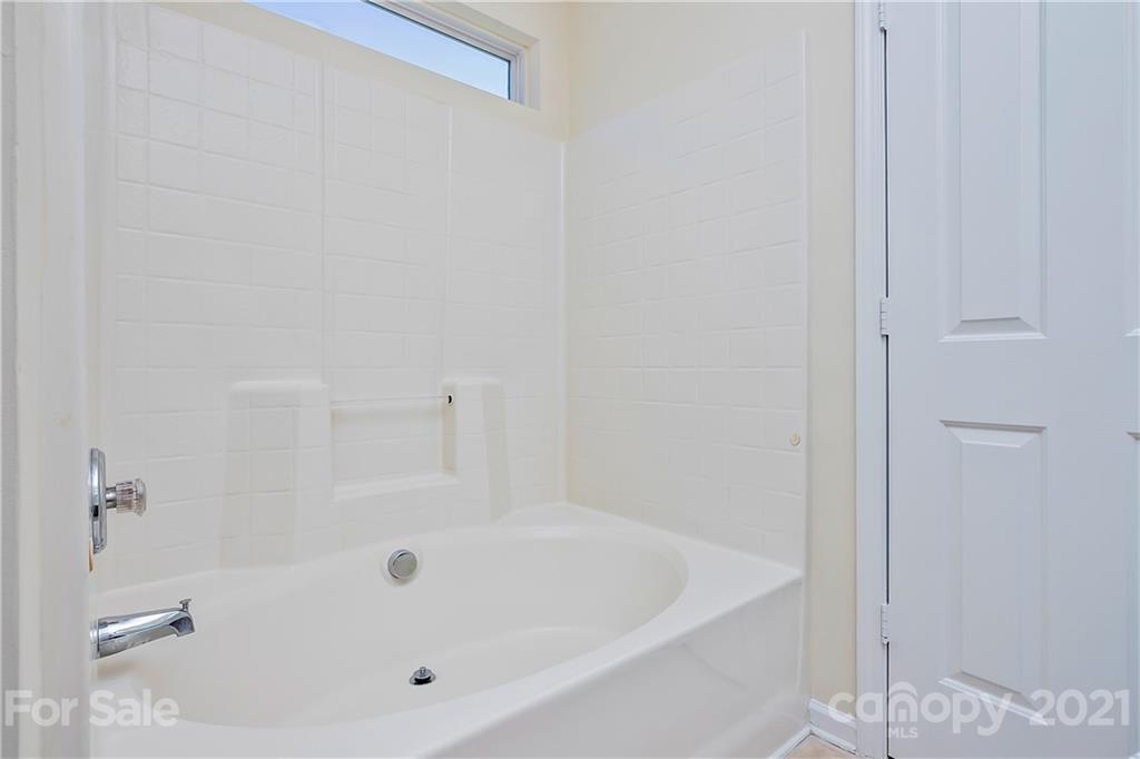 6824 Sunman Road Charlotte, NC 28216 - Photo 14 of 16 Gallery Image 14