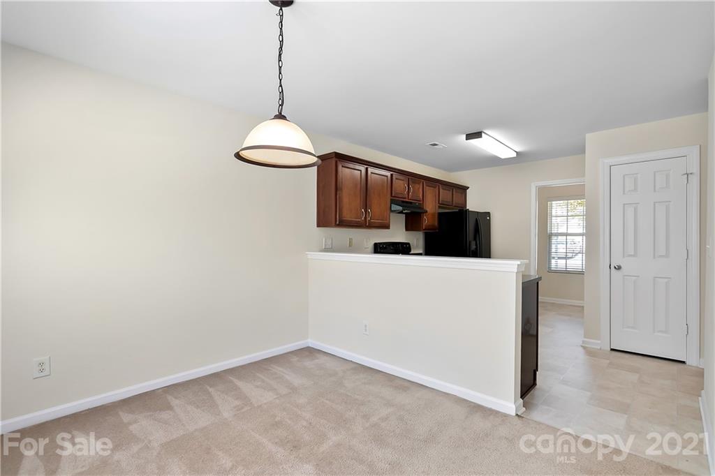 6824 Sunman Road Charlotte, NC 28216 - Photo 3 of 16 Gallery Image 3