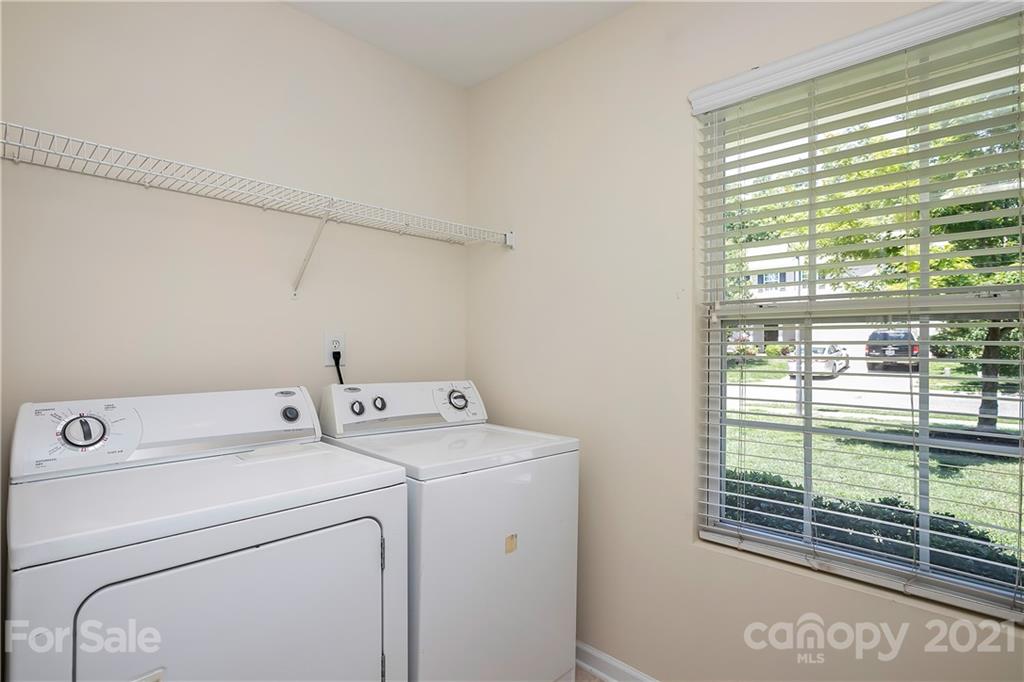 6824 Sunman Road Charlotte, NC 28216 - Photo 8 of 16 Gallery Image 8