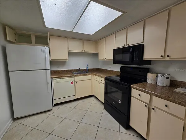 $1,300 | 561 Fairways Circle, Unit A, Ocala, FL 34472
