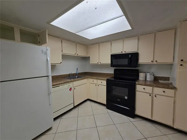 $1,300 | 561 Fairways Circle, Unit A, Ocala, FL 34472