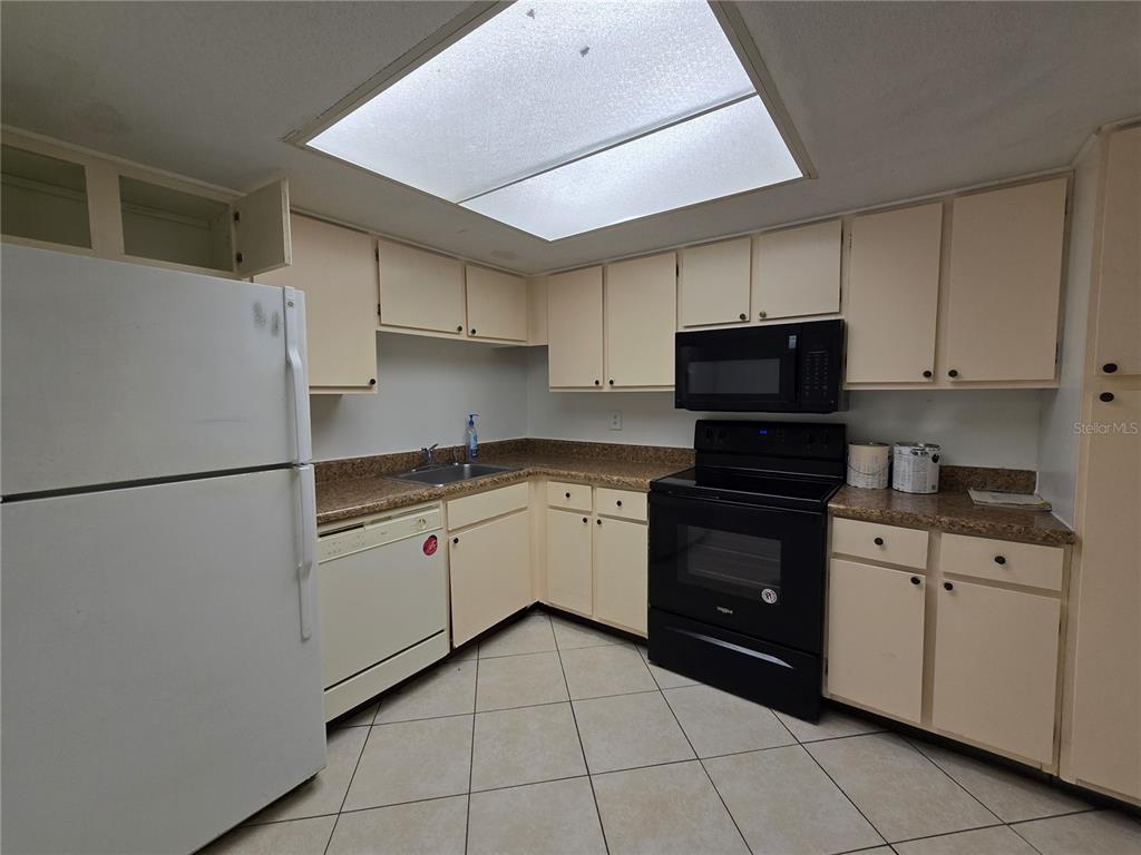 561 Fairways Circle, Unit A Ocala, FL 34472 - Photo 8 of 20