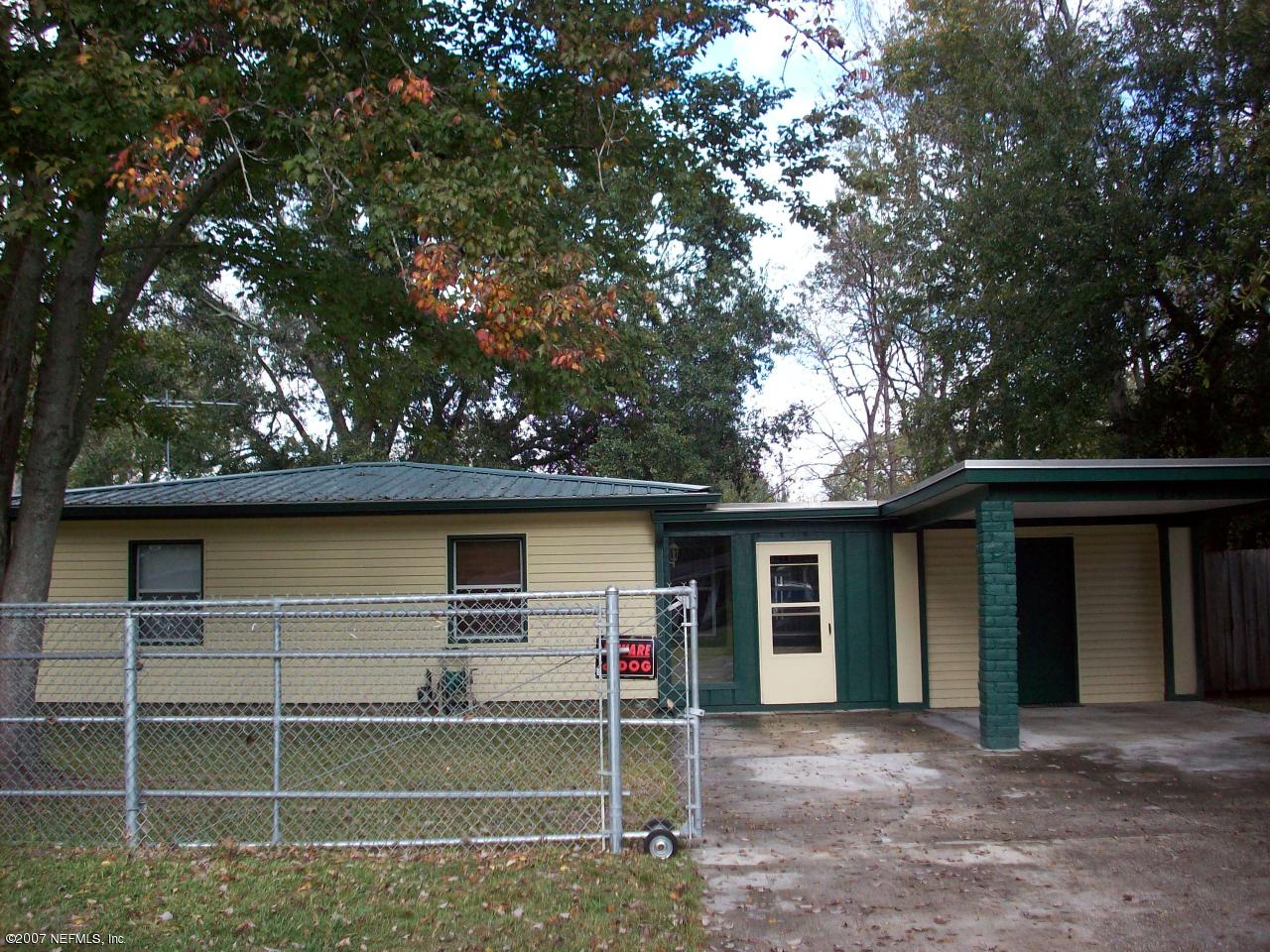 5363 Woodcrest Road Jacksonville, FL 32205 - Photo 1 of 11 Front