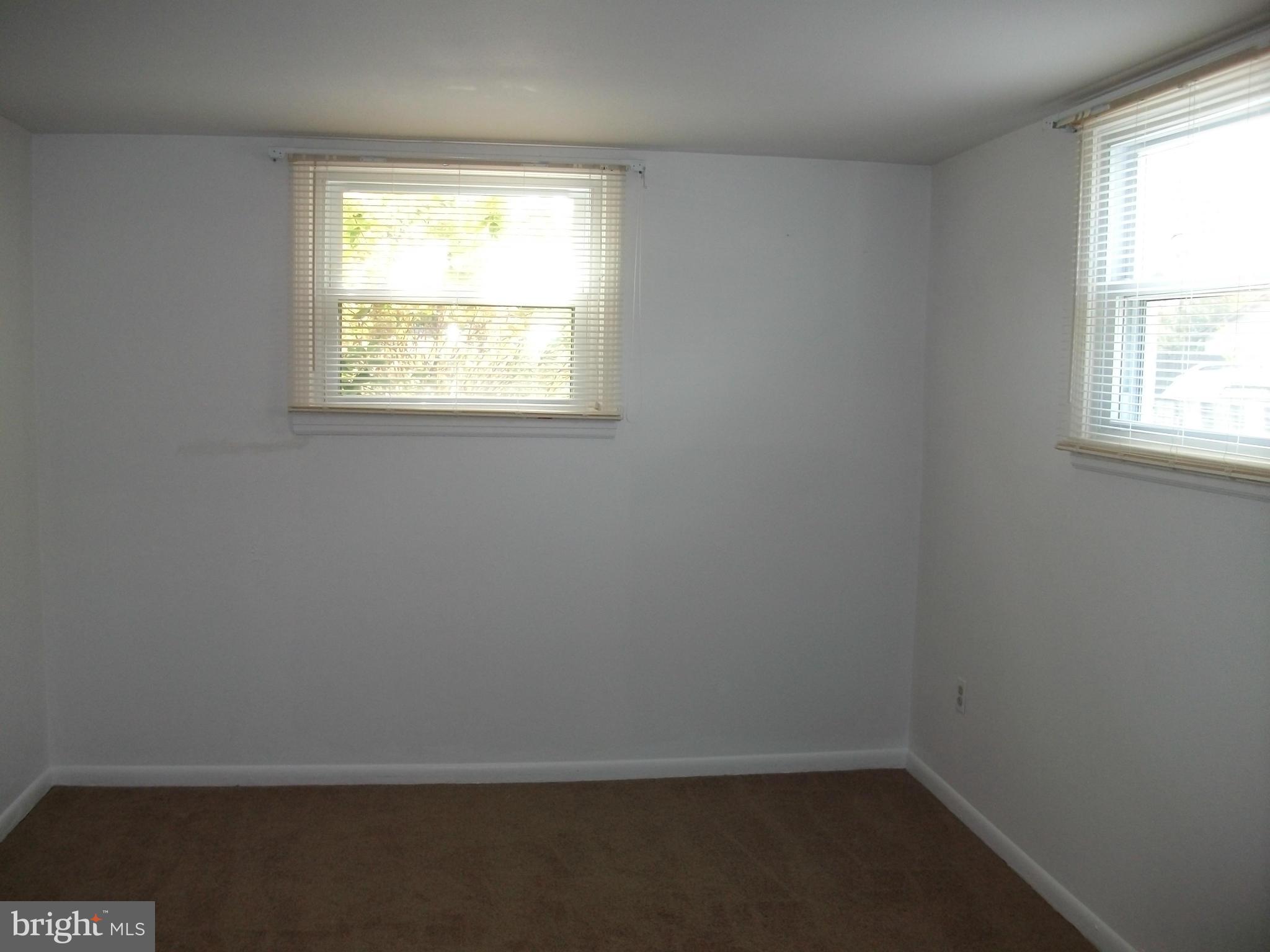 604 West Nettle Tree Road Sterling, VA 20164 - Photo 17 of 21 Bedroom