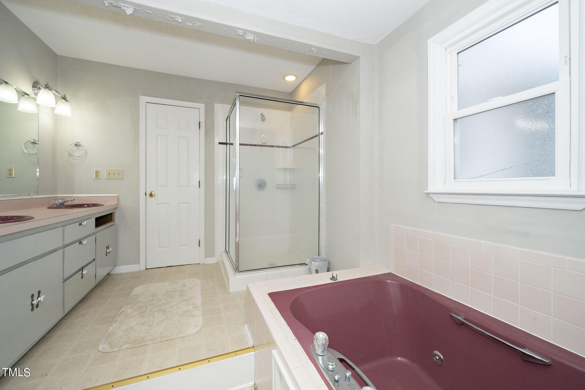 117 Trackers Road Cary, NC 27513 - Photo 15 of 24 15-web-or-mls-113 Trackers Road (11 of 2