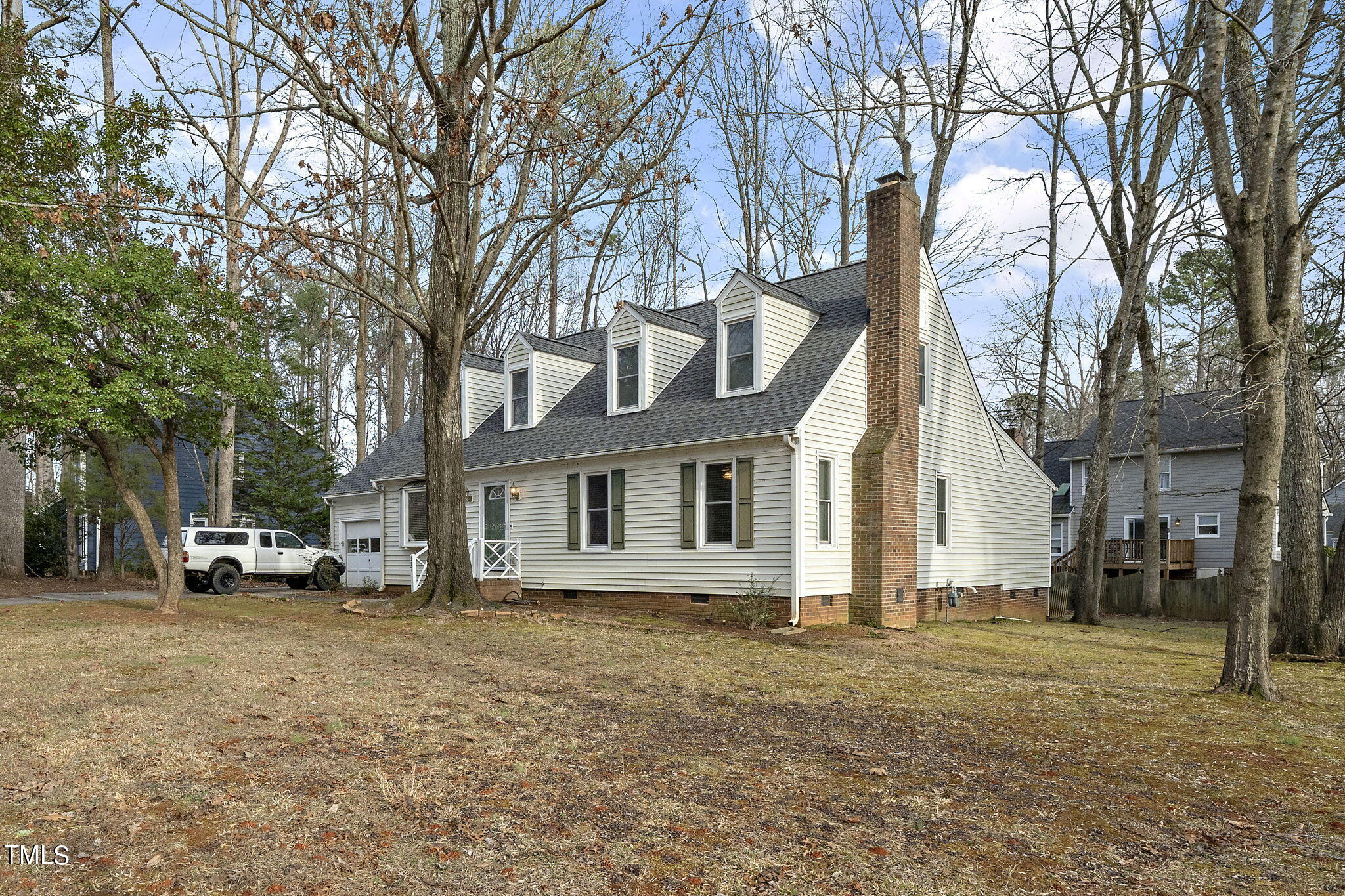 117 Trackers Road Cary, NC 27513 - Photo 3 of 24 4-web-or-mls-113 Trackers Road (22 of 24
